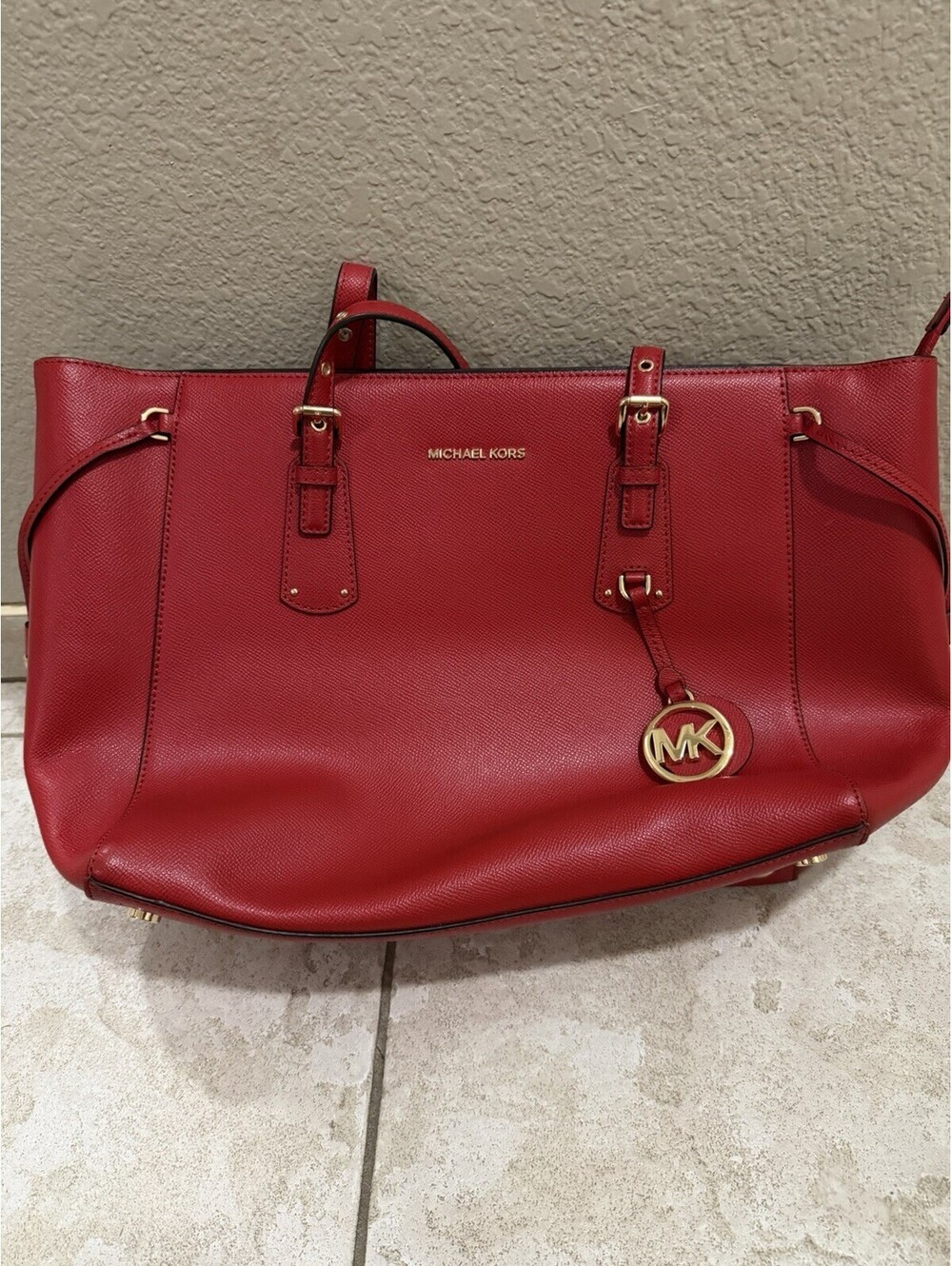 New Red Michael Kors Voyager With Wallet